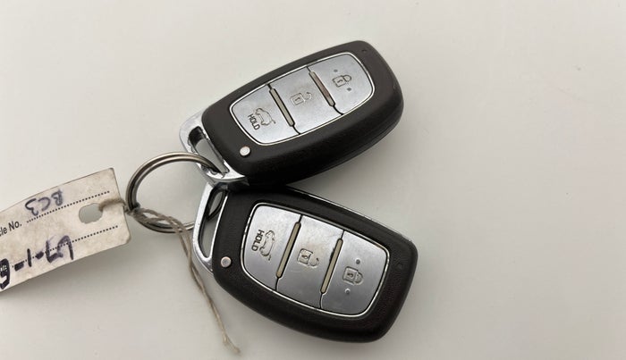 2015 Hyundai Elite i20 SPORTZ 1.2 (O), CNG, Manual, 72,732 km, Key Close Up