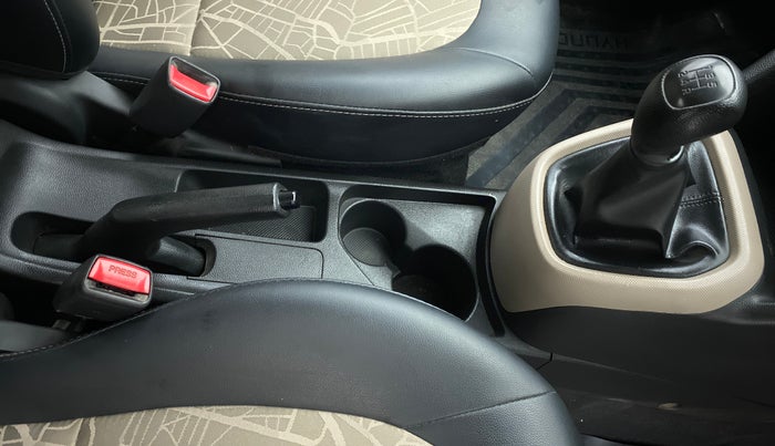 2018 Hyundai Grand i10 MAGNA 1.2 KAPPA VTVT, Petrol, Manual, 56,153 km, Gear Lever