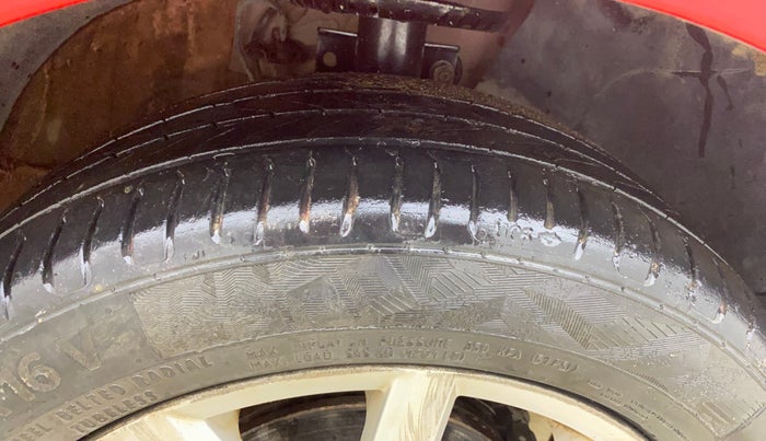 2017 Volkswagen Polo GT TSI AT, Petrol, Automatic, 53,107 km, Right Front Tyre Tread