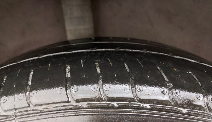 2017 Nissan Micra XV CVT, Petrol, Automatic, 39,064 km, Right Rear Tyre Tread