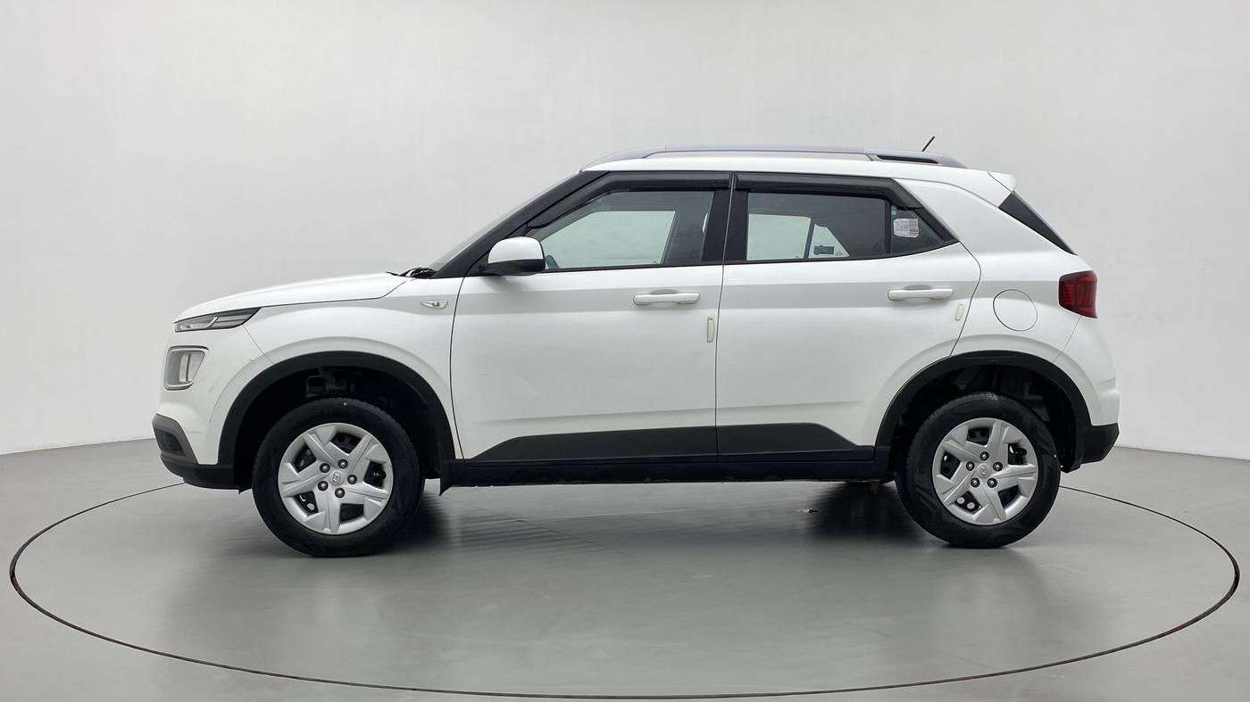 2022 Hyundai VENUE S 1.2, Petrol, Manual, 10,380 km, Left Side