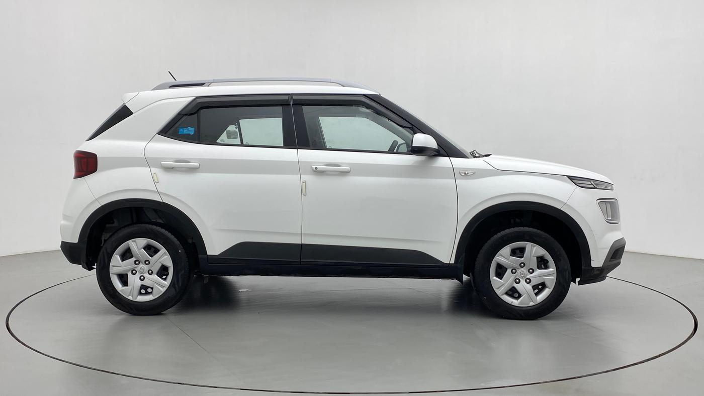 2022 Hyundai VENUE S 1.2, Petrol, Manual, 10,380 km, Right Side View
