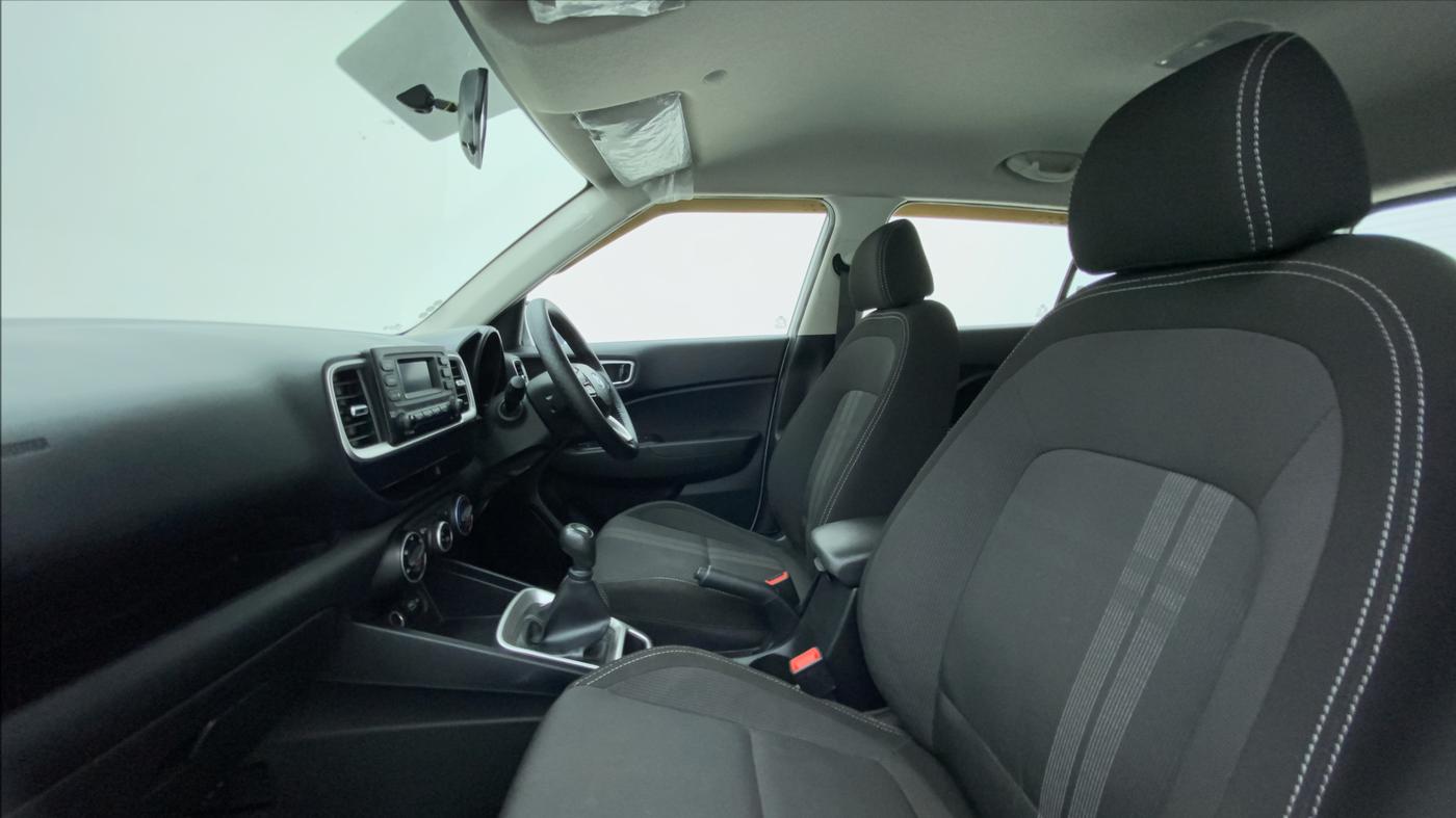 2022 Hyundai VENUE S 1.2, Petrol, Manual, 10,380 km, Right Side Front Door Cabin