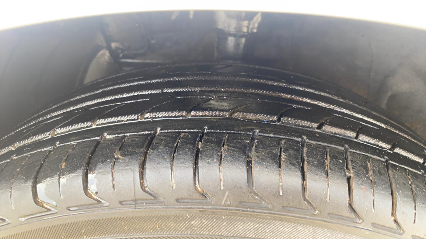 2020 Hyundai NEW I20 ASTA 1.2 AT, Petrol, Automatic, 45,802 km, Left Front Tyre Tread