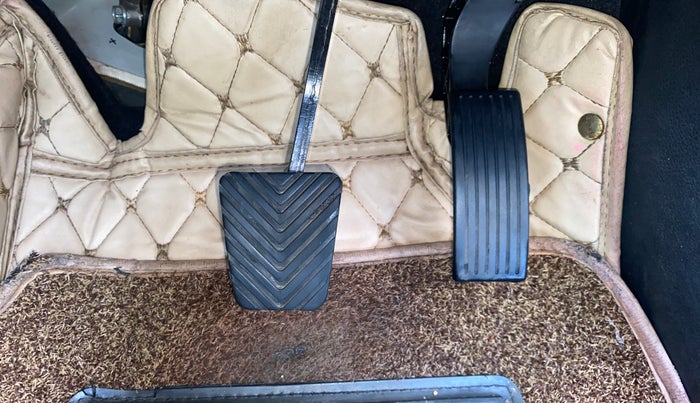 2020 KIA SONET HTX 1.0 IMT, Petrol, Manual, 1,04,558 km, Pedals