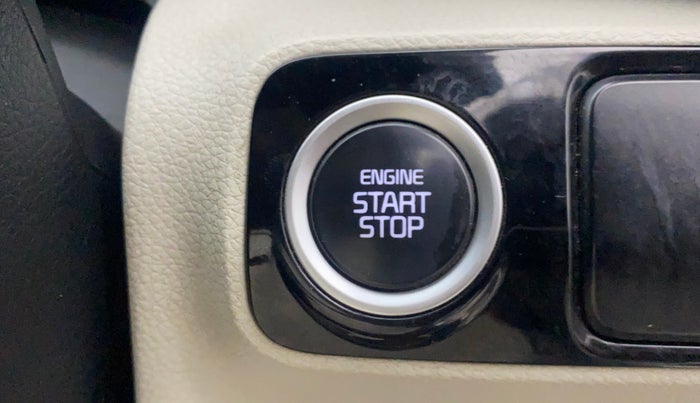 2020 KIA SONET HTX 1.0 IMT, Petrol, Manual, 1,04,558 km, Keyless Start/ Stop Button