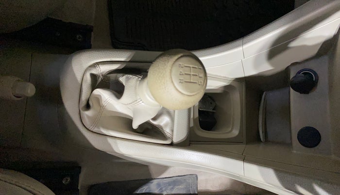 2016 Maruti Swift Dzire LXI (O), Petrol, Manual, 17,567 km, Gear Lever