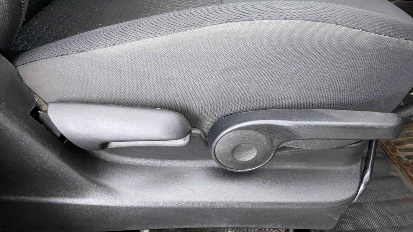 2019 Maruti Vitara Brezza ZDI, Diesel, Manual, 22,562 km, Driver Side Adjustment Panel