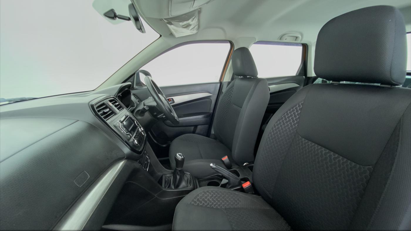 2019 Maruti Vitara Brezza ZDI, Diesel, Manual, 22,562 km, Right Side Front Door Cabin