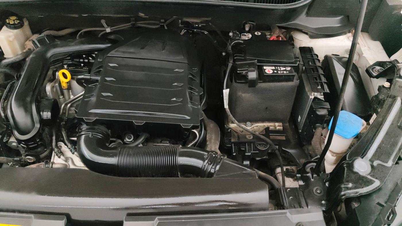 2024 Skoda KUSHAQ AMBITION 1.0L TSI MT, Petrol, Manual, 41,005 km, Engine View - Left