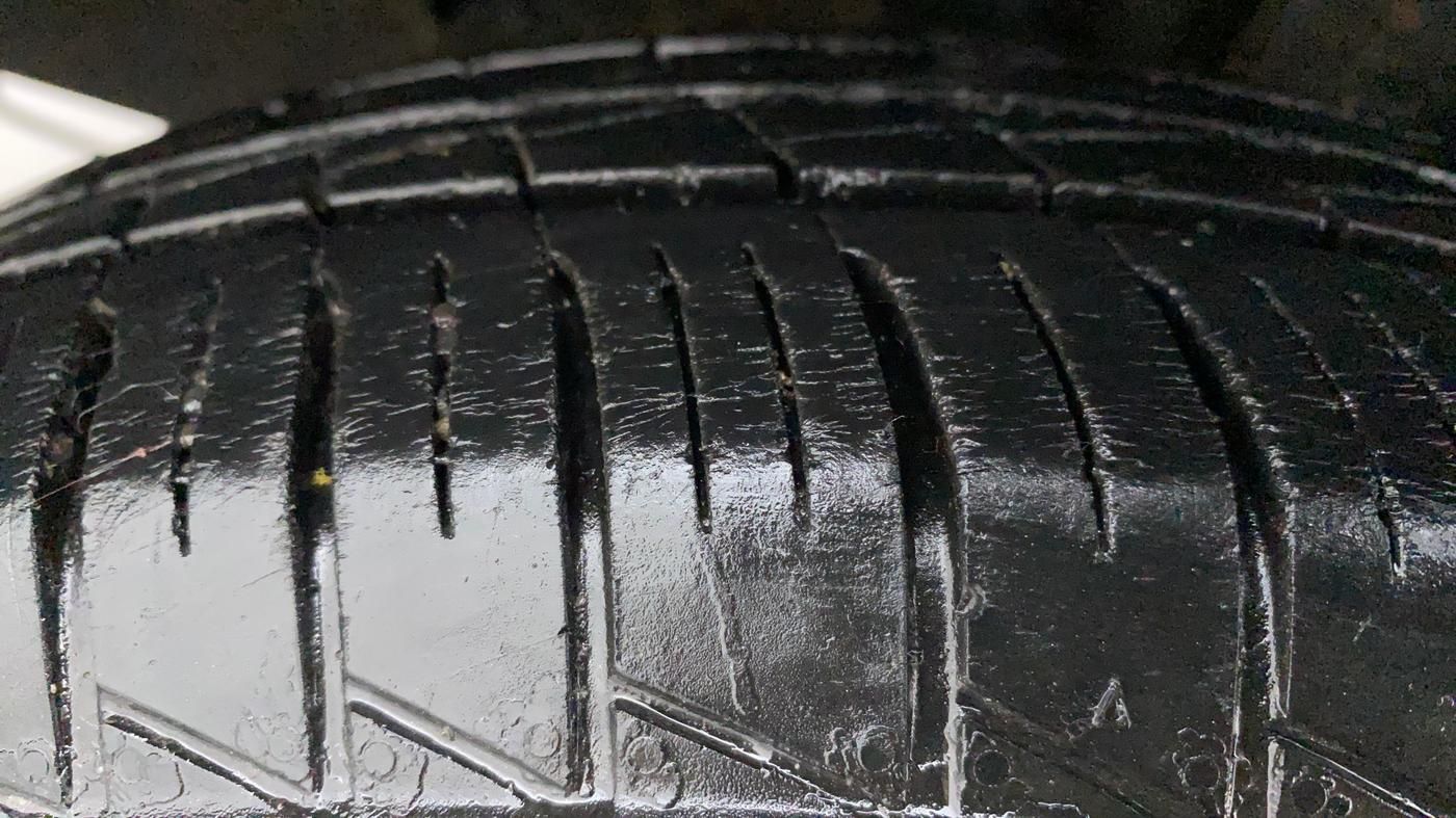 2019 Renault TRIBER RXT, Petrol, Manual, 25,013 km, Right Rear Tyre Tread