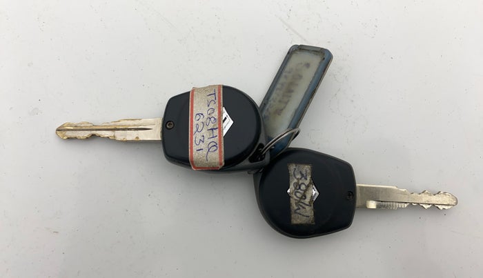 2021 Maruti S PRESSO VXI PLUS AMT, Petrol, Automatic, 1,17,083 km, Key Close Up