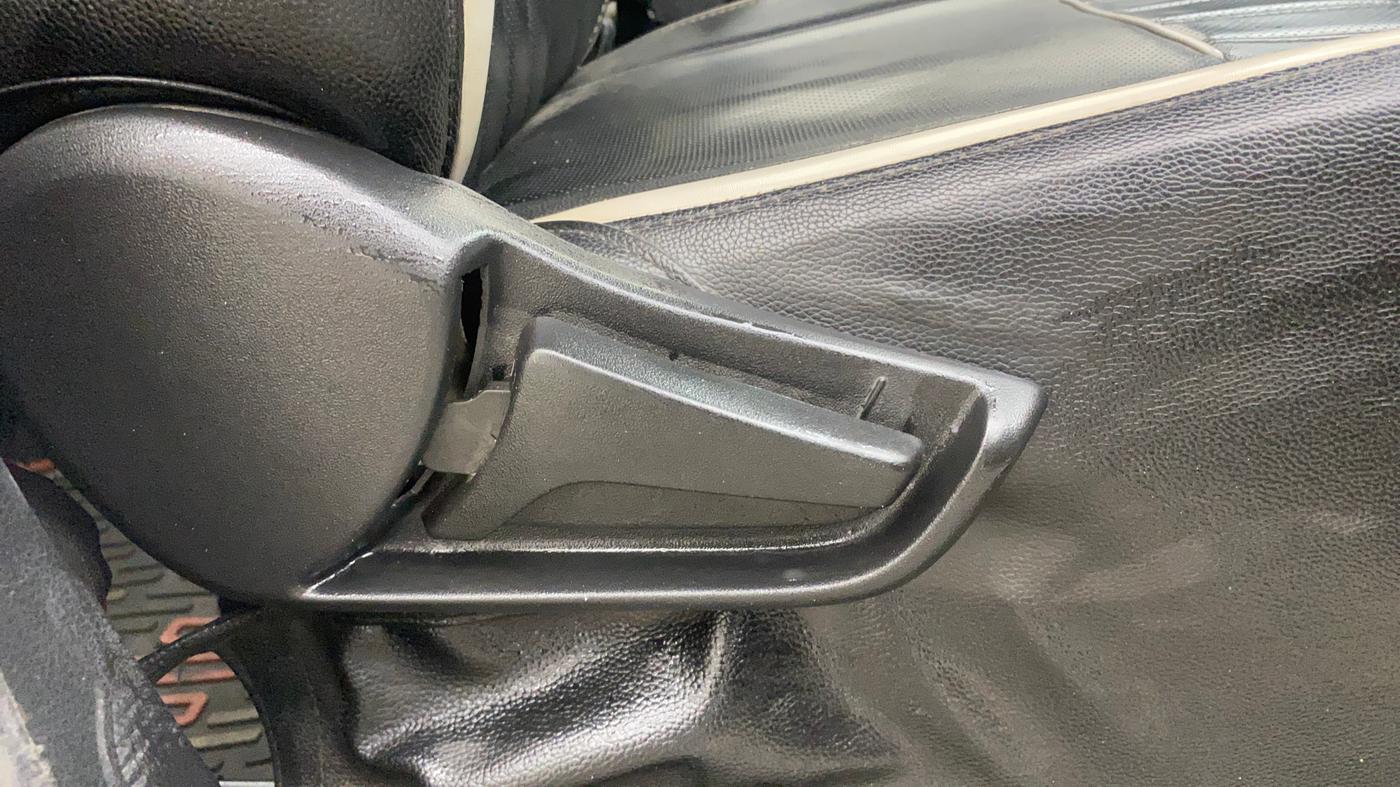 2021 Maruti S PRESSO VXI PLUS AMT, Petrol, Automatic, 1,17,149 km, Driver Side Adjustment Panel
