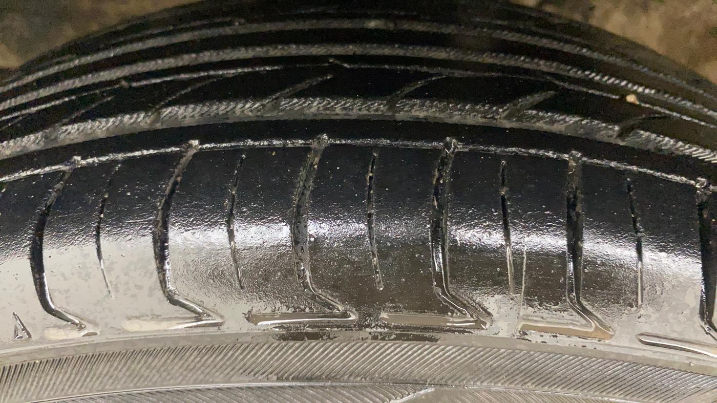 2021 Maruti S PRESSO VXI PLUS AMT, Petrol, Automatic, 1,17,149 km, Left Front Tyre Tread