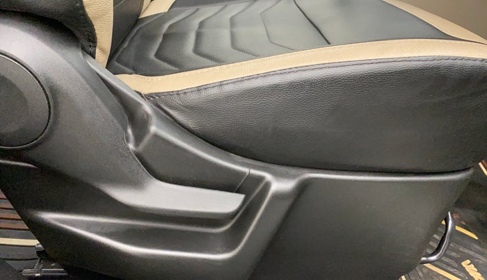 2022 Maruti New Wagon-R ZXI 1.2, Petrol, Manual, 29,074 km, Driver Side Adjustment Panel