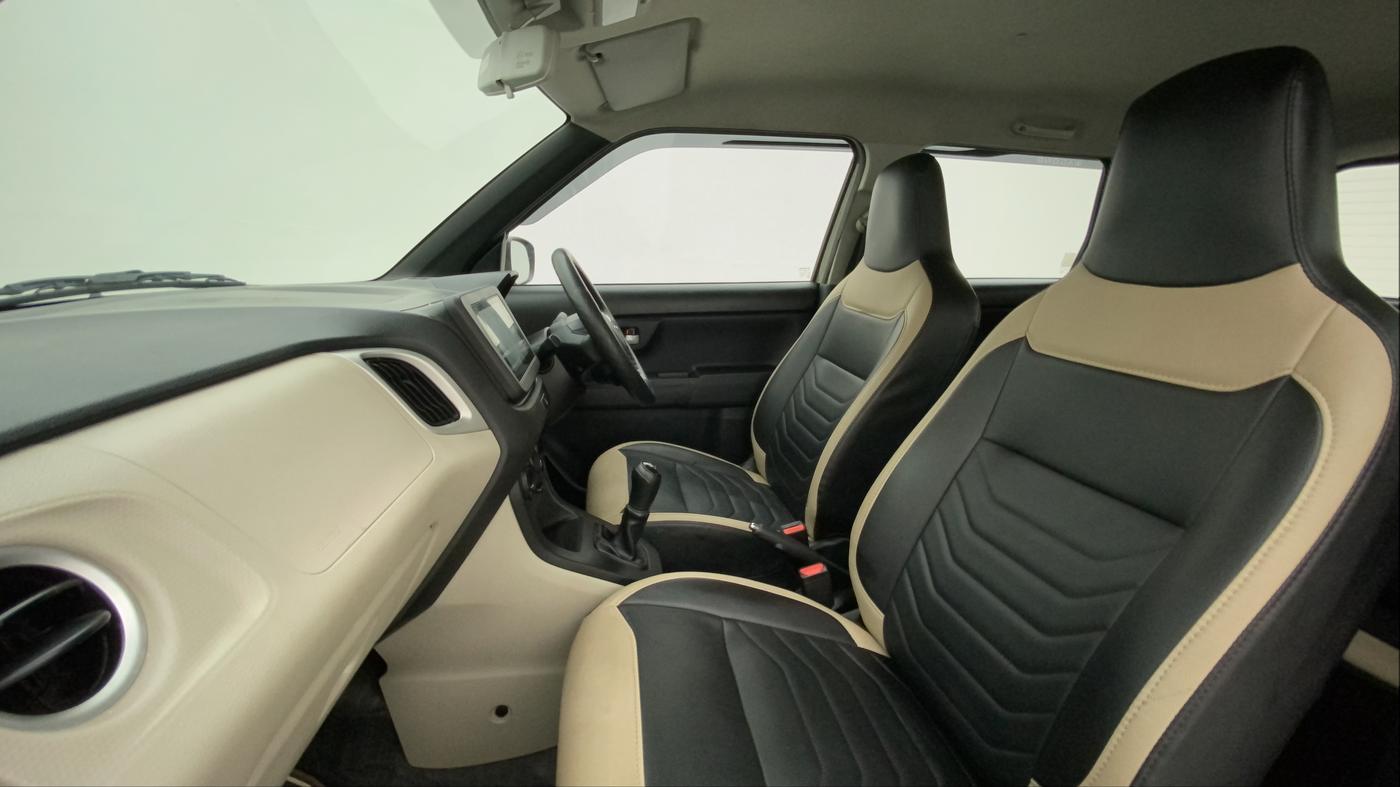 2022 Maruti New Wagon-R ZXI 1.2, Petrol, Manual, 29,074 km, Right Side Front Door Cabin