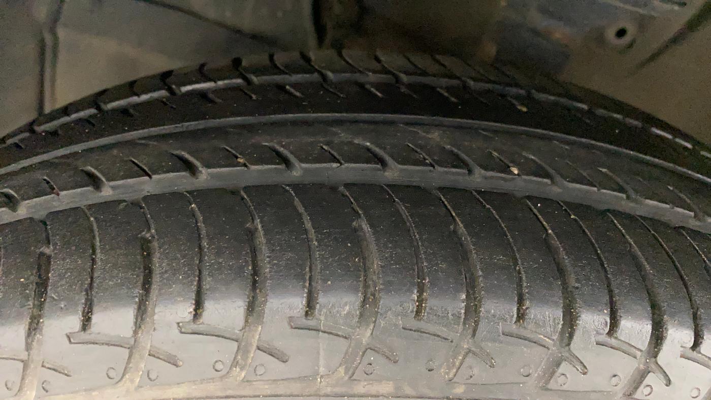 2022 Maruti New Wagon-R ZXI 1.2, Petrol, Manual, 29,074 km, Left Front Tyre Tread