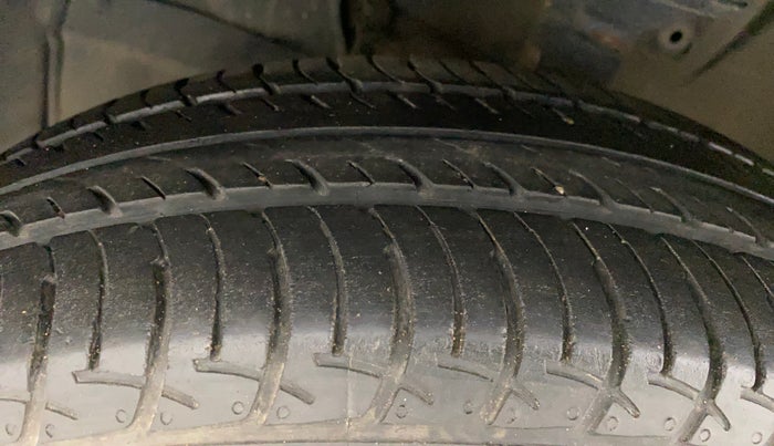 2022 Maruti New Wagon-R ZXI 1.2, Petrol, Manual, 29,074 km, Left Front Tyre Tread