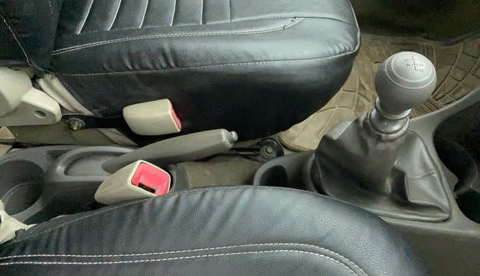 2014 Toyota Etios Liva D 4D GD, Diesel, Manual, 1,76,983 km, Gear Lever