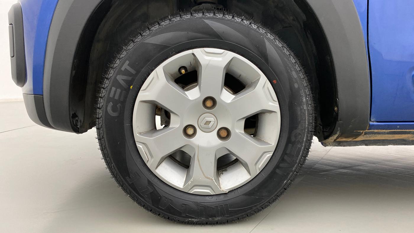 2017 Renault Kwid CLIMBER 1.0 AT, Petrol, Automatic, 23,090 km, Left Front Wheel