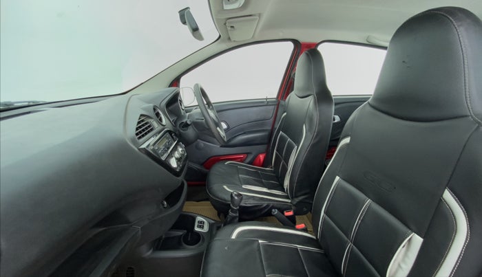 2018 Datsun Redi Go T (O), CNG, Manual, 80,245 km, Right Side Front Door Cabin