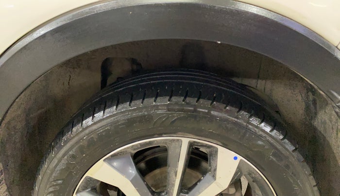 2021 Mahindra XUV300 W8 (O) 1.5 DIESEL AMT, Diesel, Automatic, 60,064 km, Left Rear Tyre Tread