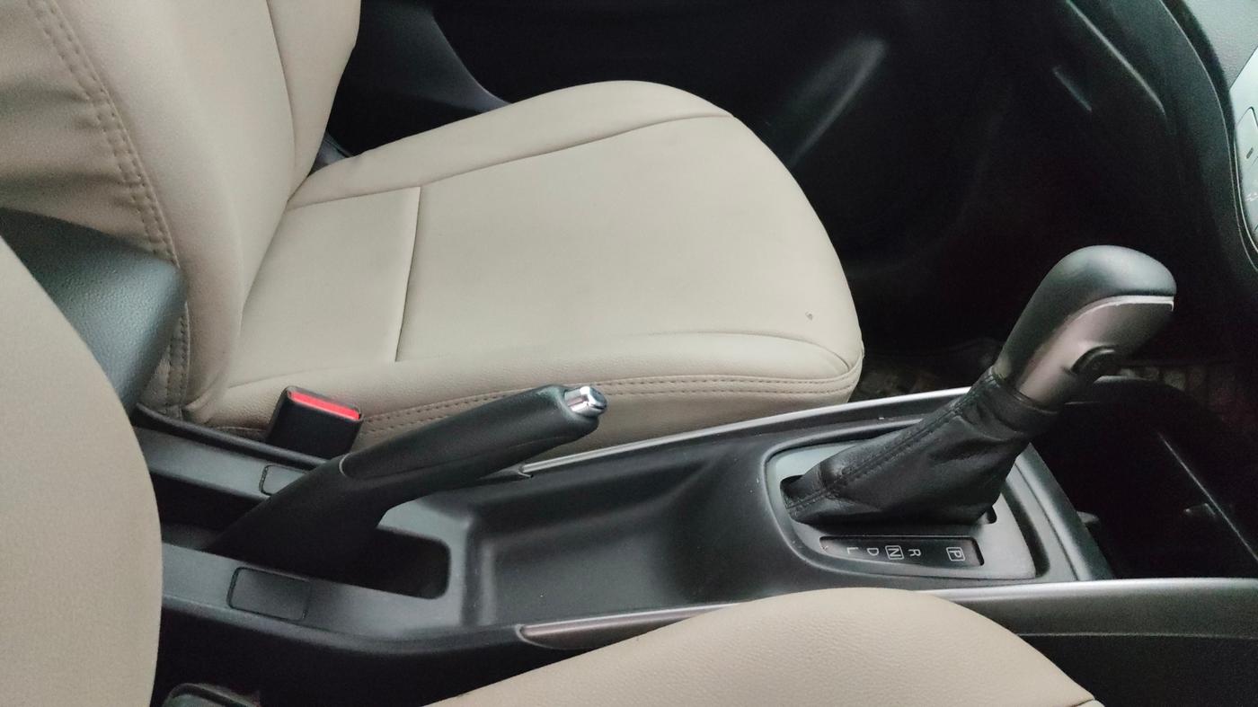 2020 Toyota Glanza V CVT, Petrol, Automatic, 70,863 km, Gear Lever