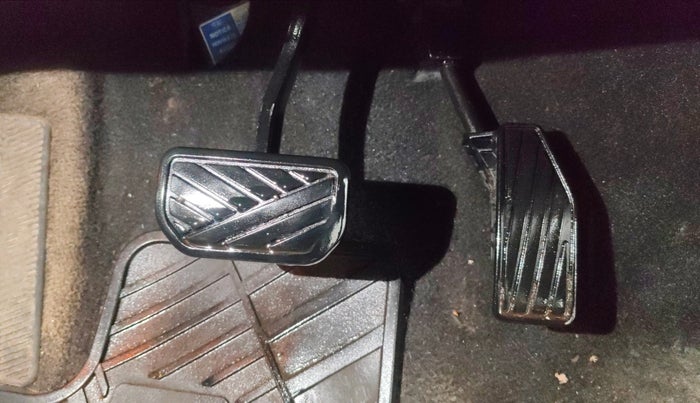 2020 Toyota Glanza V CVT, Petrol, Automatic, 70,840 km, Pedals