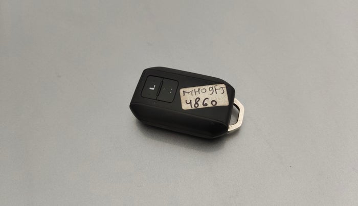 2020 Toyota Glanza V CVT, Petrol, Automatic, 70,840 km, Key Close Up