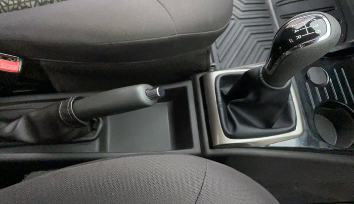 2016 Tata Zest XT RT, Petrol, Manual, 41,657 km, Gear Lever