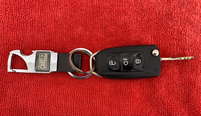 2016 Tata Zest XT RT, Petrol, Manual, 41,657 km, Key Close Up