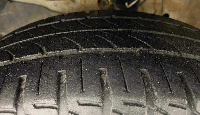 2017 Honda Jazz 1.2 V MT, Petrol, Manual, 20,071 km, Left Front Tyre Tread