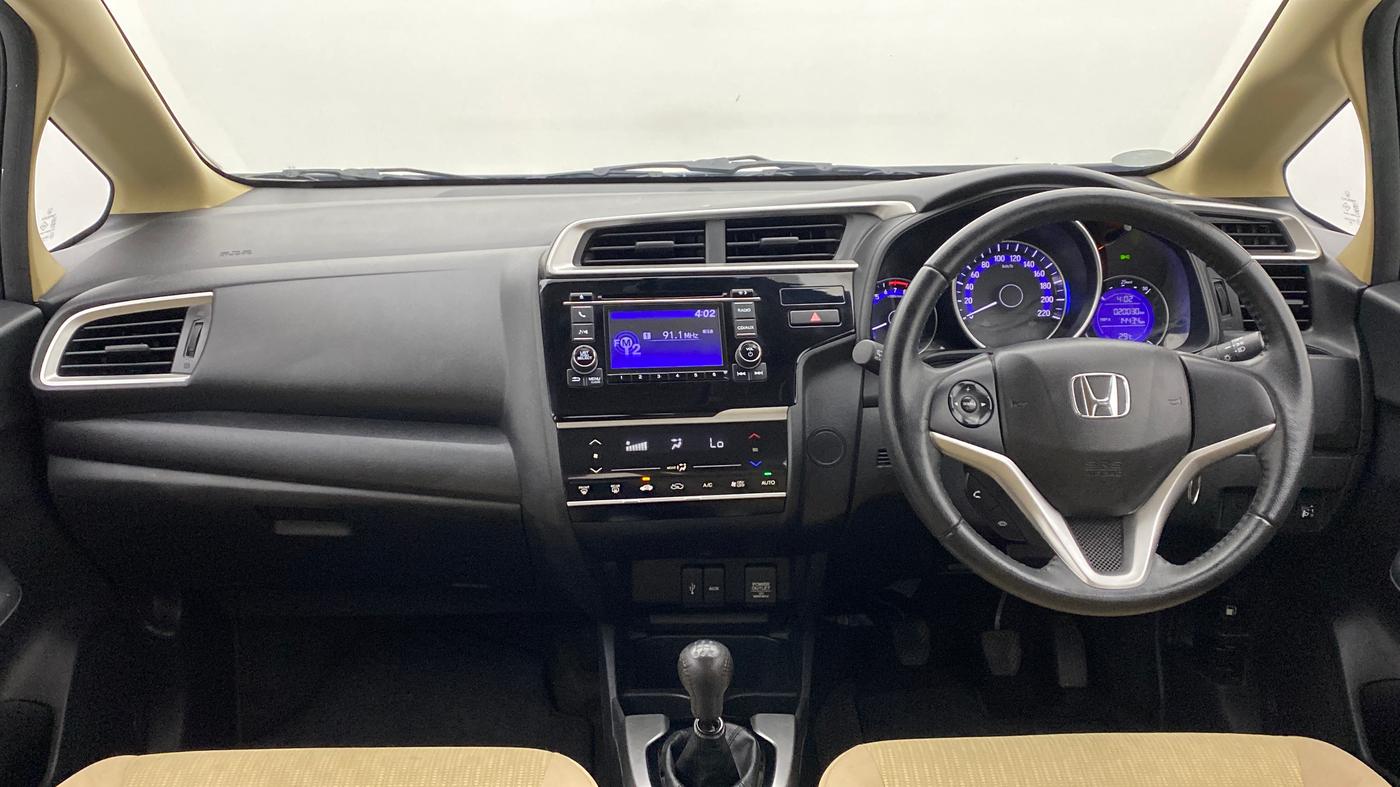 2017 Honda Jazz 1.2 V MT, Petrol, Manual, 20,071 km, Dashboard