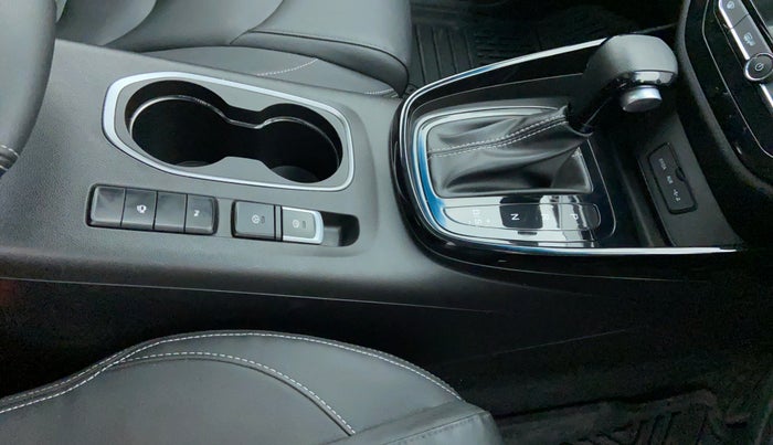 2020 MG HECTOR SHARP DCT PETROL, Petrol, Automatic, 10,089 km, Gear Lever