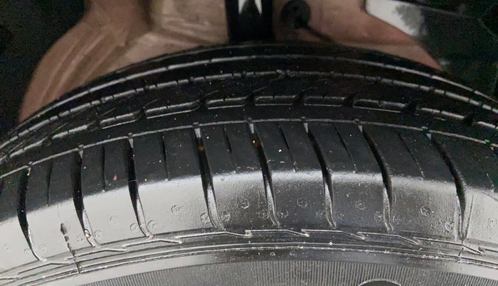2020 MG HECTOR SHARP DCT PETROL, Petrol, Automatic, 10,089 km, Right Front Tyre Tread