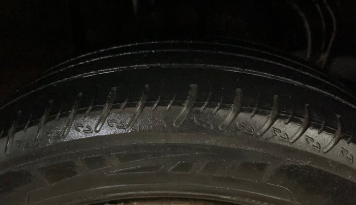 2022 Nissan MAGNITE XE, Petrol, Manual, 49,724 km, Right Rear Tyre Tread