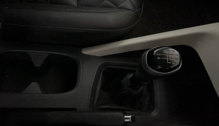 2022 Nissan MAGNITE XE, Petrol, Manual, 49,724 km, Gear Lever