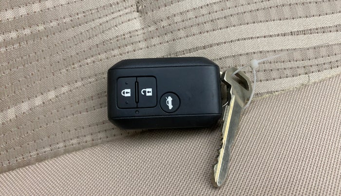 2020 Maruti Dzire ZXI AMT, Petrol, Automatic, 72,652 km, Key Close Up