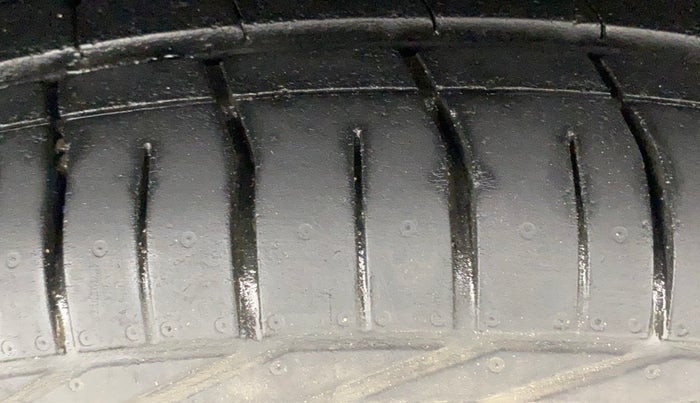 2022 Tata NEXON XZ PLUS (HS) PETROL, Petrol, Manual, 40,144 km, Right Rear Tyre Tread