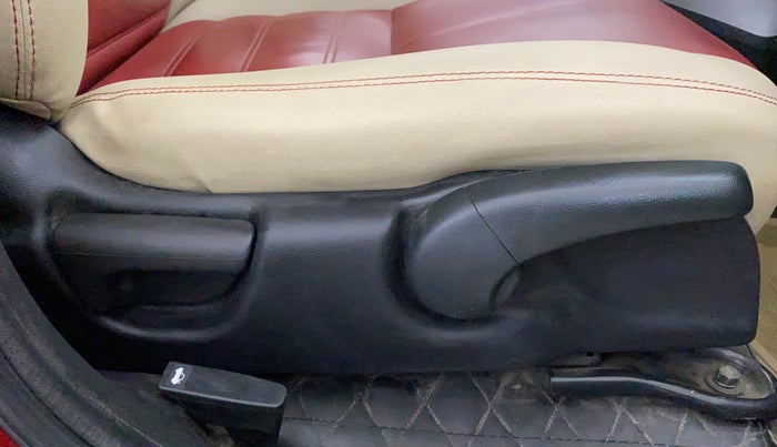 2020 Honda City 1.5L I-VTEC V MT 5TH GEN, Petrol, Manual, 43,255 km, Driver Side Adjustment Panel