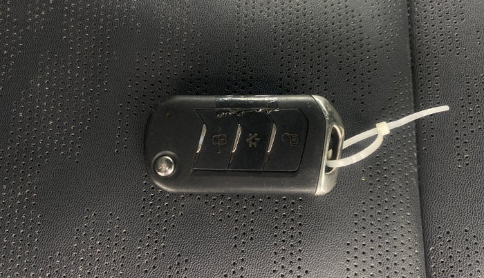 2021 Mahindra Thar LX D 4WD AT CONVERTIBLE, Diesel, Automatic, 99,439 km, Key Close Up