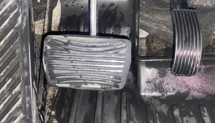 2021 Mahindra Thar LX D 4WD AT CONVERTIBLE, Diesel, Automatic, 99,439 km, Pedals