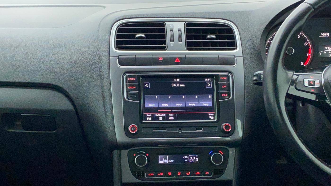2020 Volkswagen Polo HIGHLINE PLUS 1.0L TSI, Petrol, Manual, 48,043 km, Air Conditioner