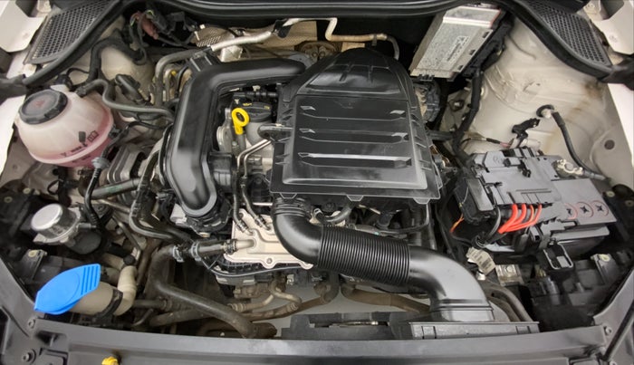 2020 Volkswagen Polo HIGHLINE PLUS 1.0L TSI, Petrol, Manual, 48,043 km, Open Bonet