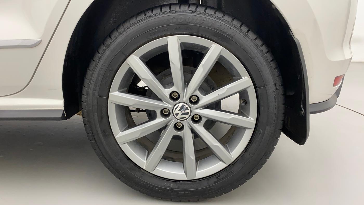 2020 Volkswagen Polo HIGHLINE PLUS 1.0L TSI, Petrol, Manual, 48,043 km, Left Rear Wheel