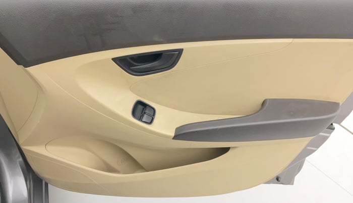 2012 Hyundai Eon ERA +, Petrol, Manual, 10,115 km, Driver Side Door Panels Control