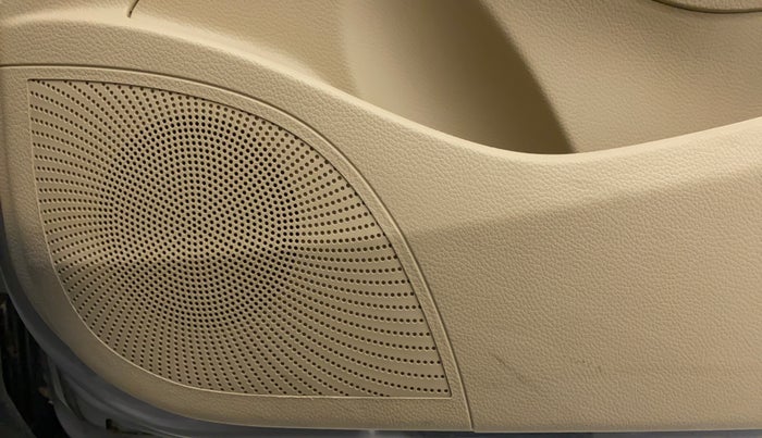 2012 Hyundai Eon ERA +, Petrol, Manual, 10,115 km, Speaker