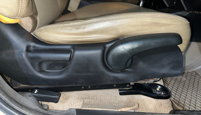 2015 Honda City 1.5L I-VTEC VX CVT, Petrol, Automatic, 83,482 km, Driver Side Adjustment Panel