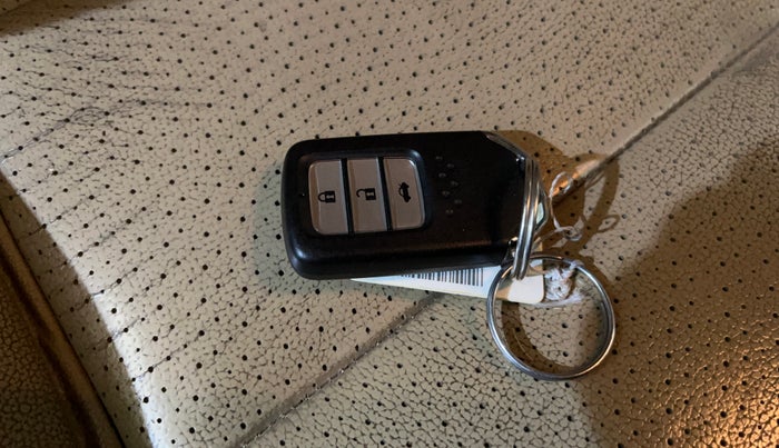 2015 Honda City 1.5L I-VTEC VX CVT, Petrol, Automatic, 83,482 km, Key Close Up