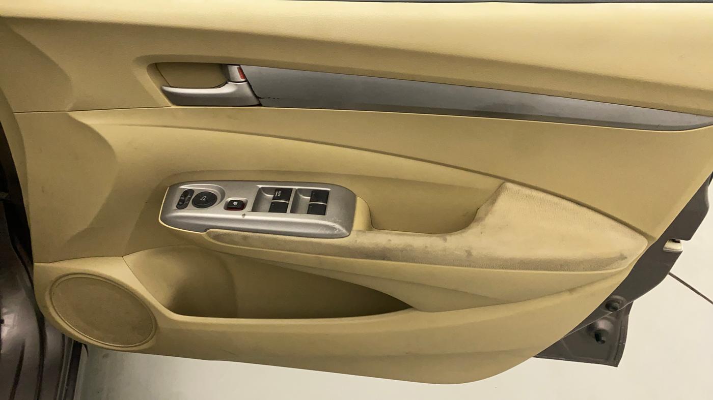 2011 Honda City 1.5L I-VTEC V MT, Petrol, Manual, 90,143 km, Driver Side Door Panels Control